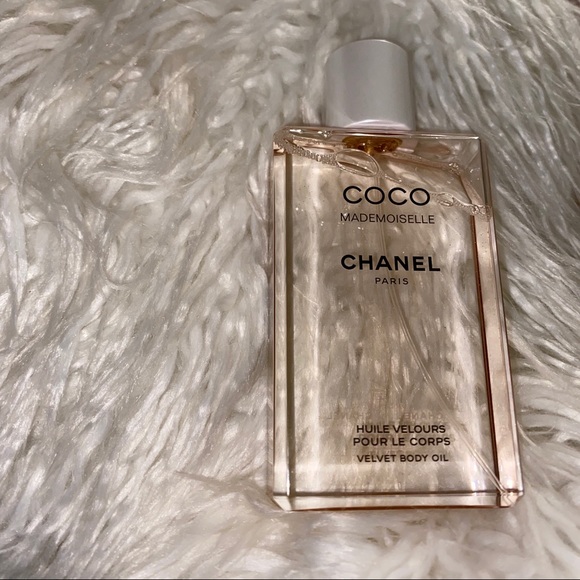 coco mademoiselle oil spray